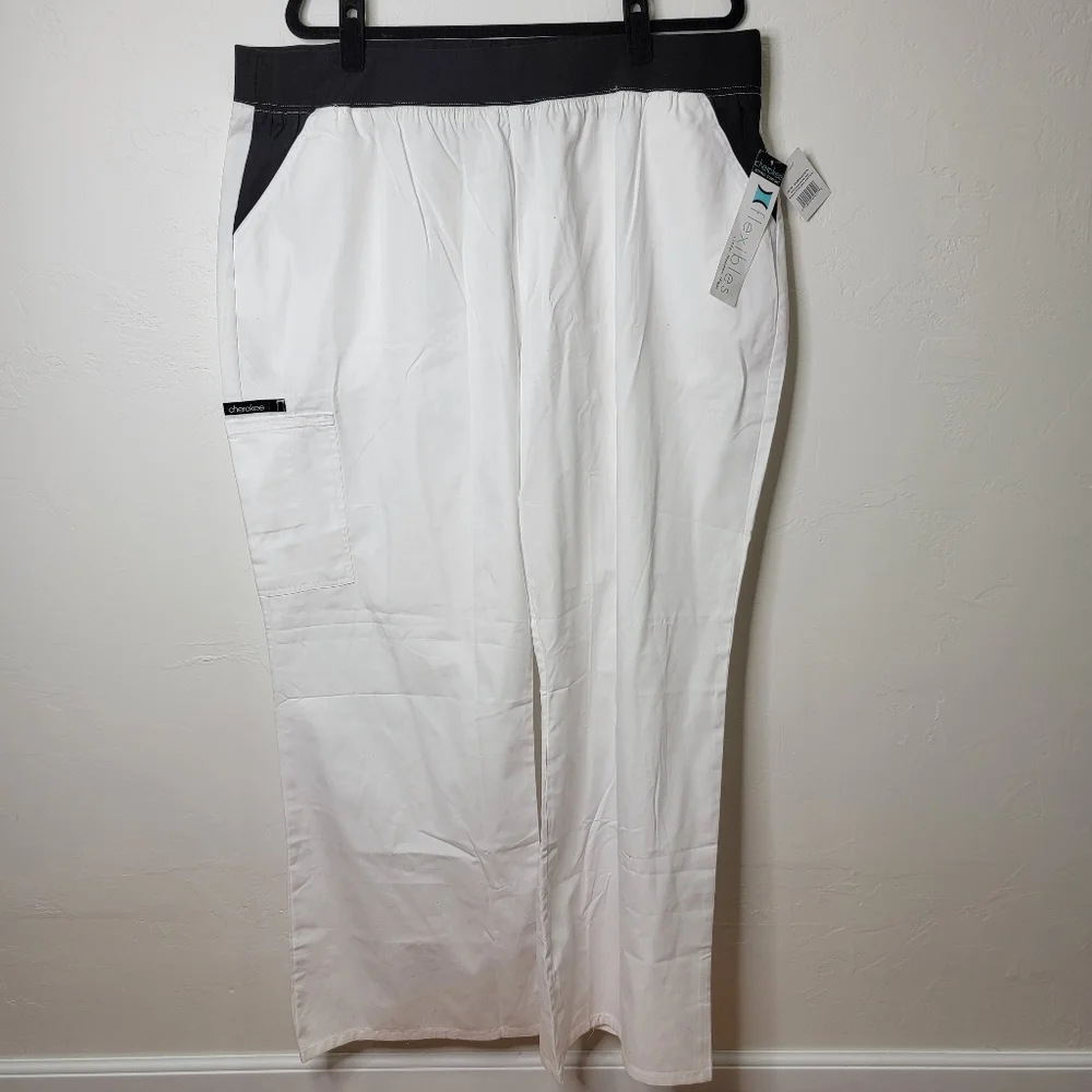 Cherokee White and BlackbCargi Pocket Pants - Picture 2 of 7